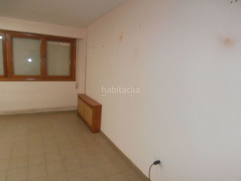Foto f37a2dfc-28b0-4498-841a-114ba4d517b6. Local comercial a Centro Cuenca