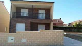 Xalet a Lastrilla (La). Chalet individual en alquiler en el sotillo