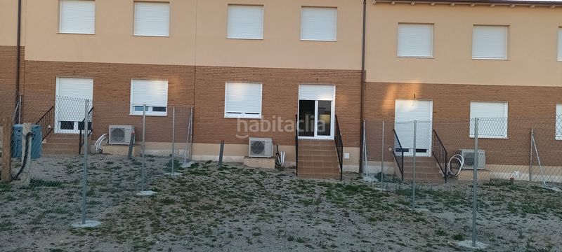 Foto 1b3e050b-e5d8-4947-b2db-8317314f3286. Chalet in calle la atalaya 17 in Lastrilla (La)