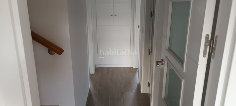 Foto 8164aaea-6ac6-43d1-800e-842dea8b9a2b. Chalet in calle la atalaya 17 in Lastrilla (La)