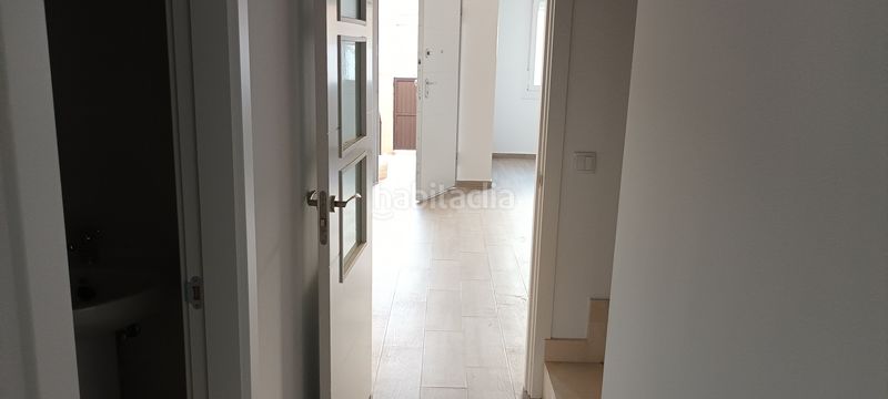 Foto a2e58137-faa6-4cd6-bafb-4ecb9fa586a4. Chalet in calle la atalaya 17 in Lastrilla (La)