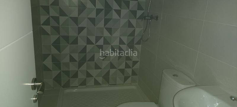 Foto f64c1a6e-55bb-467c-a47a-f4744d2be38c. Chalet in calle la atalaya 17 in Lastrilla (La)