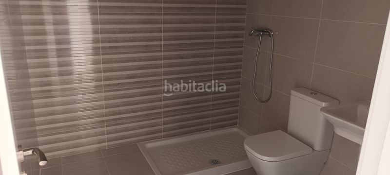 Foto ee365a42-4850-4963-855f-1a0aba564baa. Chalet dans calle la atalaya 17 dans Lastrilla (La)