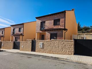 Xalet a Calle obispo antonio palenzuela 1. Chalet individual en alquiler la lastrilla
