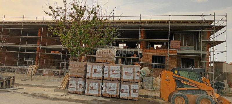 Foto d2ae10ed-8141-4ff5-a1f1-bce3a14c9409. Chalet in calle la atalaya 17 in Lastrilla (La)