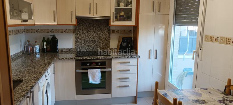 Foto 1544a5b3-5a1a-4735-a387-393b2a8e3bc8. Maison jumelée dans calle 4 3 dans Lastrilla (La)