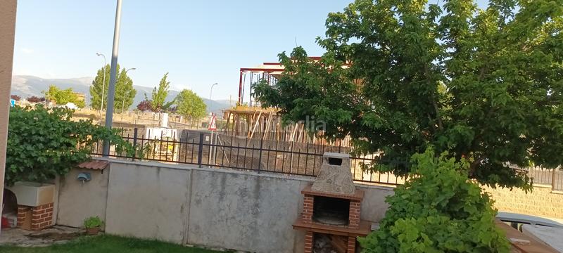 Foto 42bded68-6ffc-4fe5-b2c5-0f5930ea5b6b. Maison jumelée dans calle 4 3 dans Lastrilla (La)