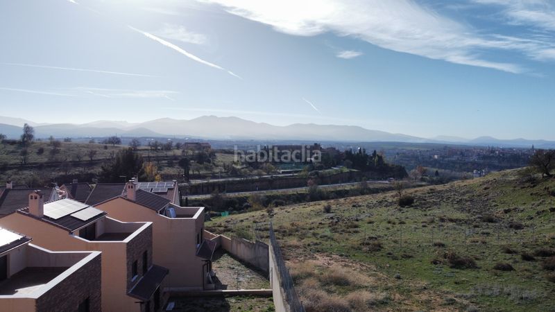 Foto 3c458508-9b5f-4662-9b14-371a5b3d09bf. Chalet in calle obispo antonio palenzuela 1 in Lastrilla (La)