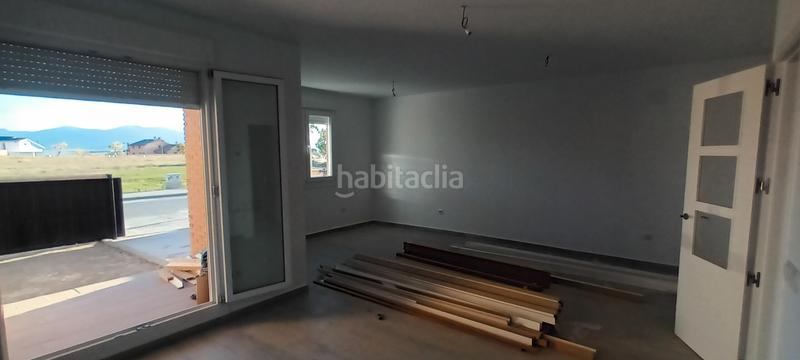 Foto 53d9f4cd-c682-45e9-82e2-7b68a783a0b7. Casa adosada en carretera segovia s cristobal 15 chalets adosados en san cristobal en San Cristóbal De Segovia