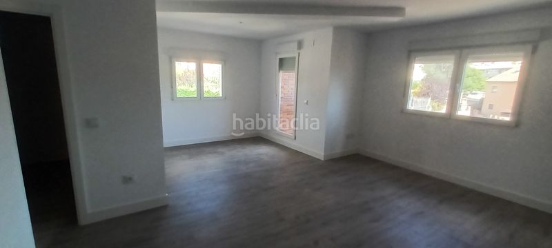 Foto 248e6598-79d8-46f4-aac2-dba4aca49a3f. Location chalet dans calle obispo antonio palenzuela 3p dans Lastrilla (La)