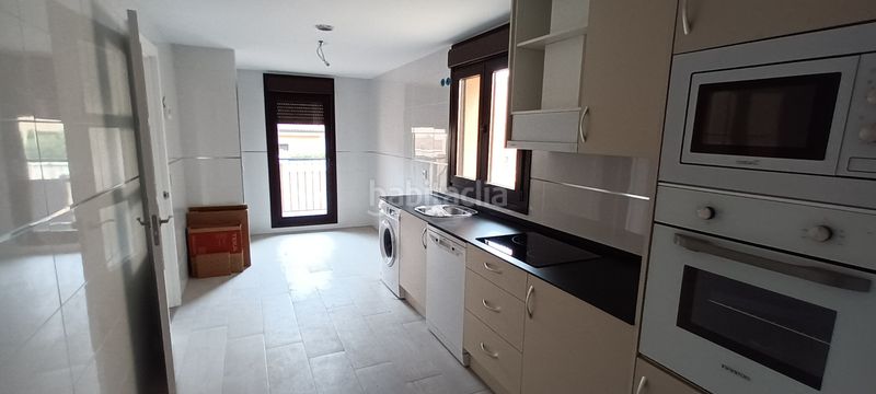 Foto 24959e30-6c00-4cfe-9289-88af21f98c36. Location chalet dans calle obispo antonio palenzuela 3p dans Lastrilla (La)
