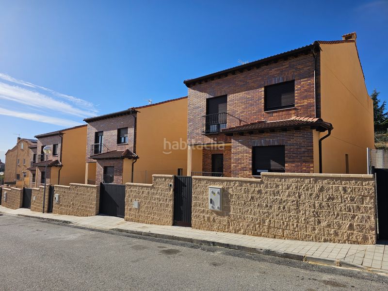 Foto 39bb0f35-6411-4b88-998d-347b48950f41. Location chalet dans calle obispo antonio palenzuela 3p dans Lastrilla (La)