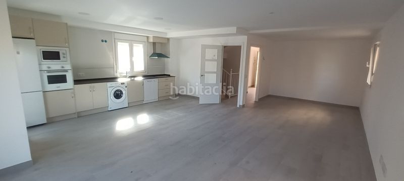 Foto 3e15669f-c481-4500-bb34-f6d847874d3d. Location chalet dans calle obispo antonio palenzuela 3p dans Lastrilla (La)