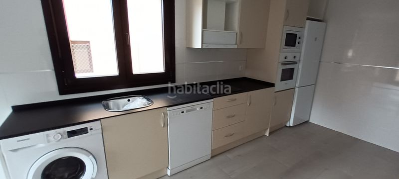 Foto 5b0b8f91-3e6f-4ec5-9168-3e1dc7a8bcae. Location chalet dans calle obispo antonio palenzuela 3p dans Lastrilla (La)