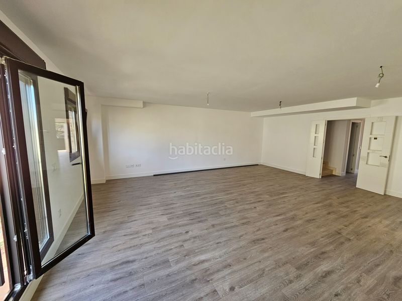 Foto 695caa6f-c1a9-4b45-ad8c-80650b5098f6. Location chalet dans calle obispo antonio palenzuela 3p dans Lastrilla (La)