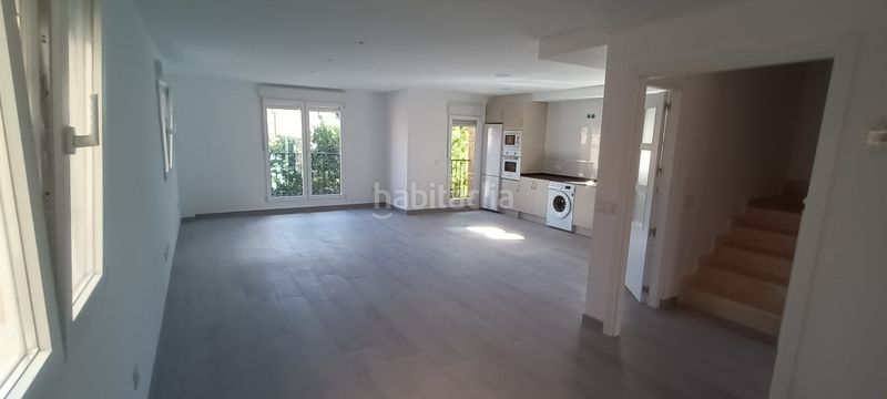 Foto 74211605-9e04-4670-b5f1-bff56a1a0a7b. Location chalet dans calle obispo antonio palenzuela 3p dans Lastrilla (La)