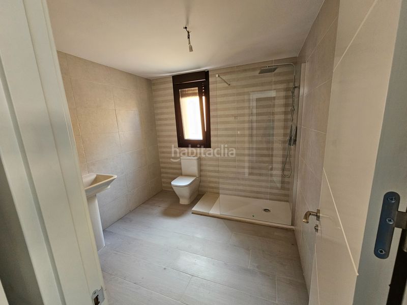 Foto a7e6f337-fdba-4708-9616-849c0c30c06e. Location chalet dans calle obispo antonio palenzuela 3p dans Lastrilla (La)