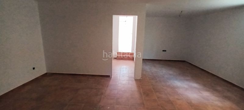 Foto be12b778-1f4c-4cce-a5b6-a24503b0e247. Location chalet dans calle obispo antonio palenzuela 3p dans Lastrilla (La)