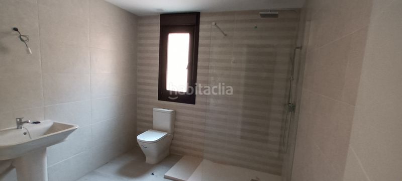 Foto d5ced880-1c9b-4380-a48a-37eb00881ba7. Location chalet dans calle obispo antonio palenzuela 3p dans Lastrilla (La)