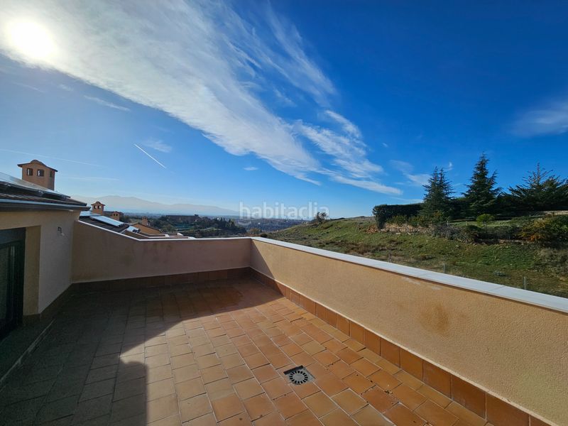 Foto ea6f4b4d-77d6-405e-9fef-0c2283e47fb9. Location chalet dans calle obispo antonio palenzuela 3p dans Lastrilla (La)