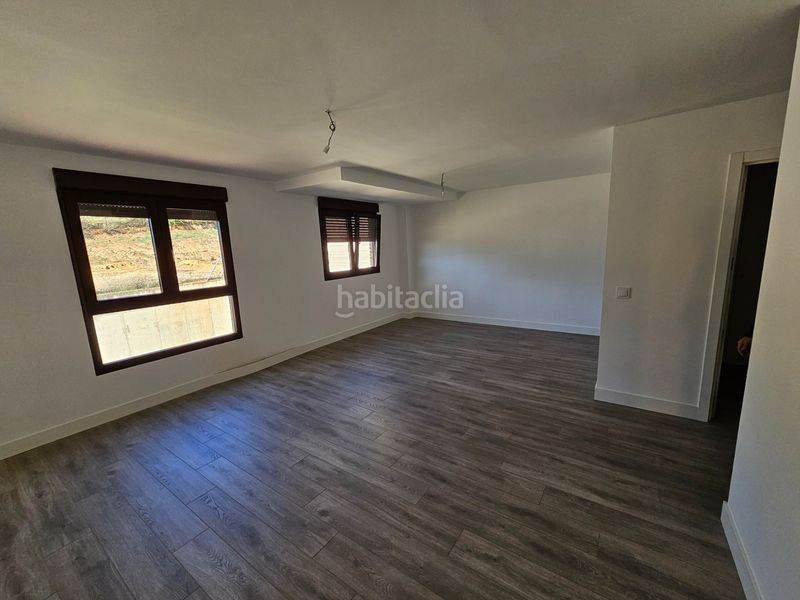 Foto f56a8c60-a763-427c-b984-ab6eab3d0da2. Location chalet dans calle obispo antonio palenzuela 3p dans Lastrilla (La)