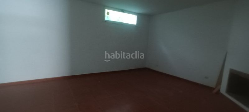 Foto e8f56c9a-21f8-4431-8c8e-021c7ae160cc. Xalet amb xemeneia calefacció aparcament a Lastrilla (La)
