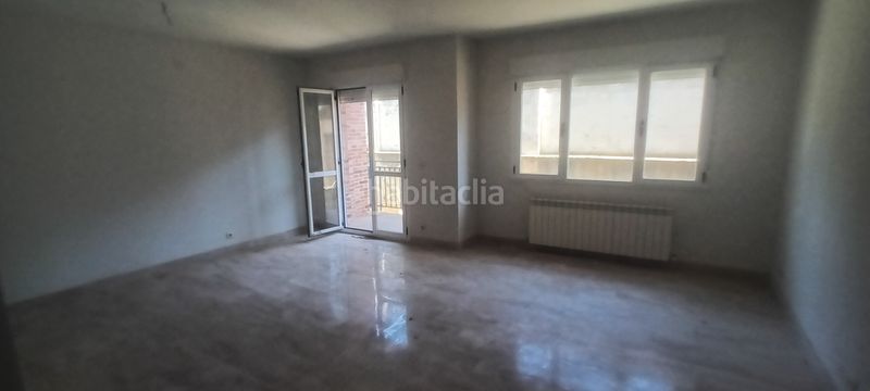Foto f931c5fd-8eda-478f-b9b2-364d5bcbd7da. Xalet amb xemeneia calefacció aparcament a Lastrilla (La)