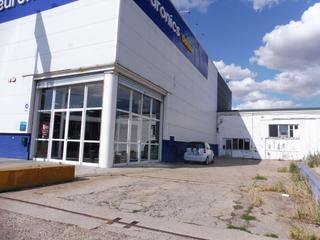 Bâtiment à usage industriel à Sector 8 - Nueva Balastera. Nave industrial en venta en polígono industrial.