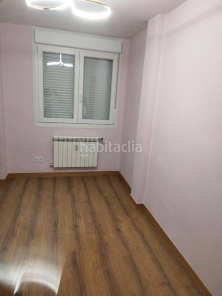 Foto 235fd9ec-322d-4079-8f81-8ccb1cdf22e1. Appartamento con riscaldamento parcheggio in Santiago - San Telmo Palencia