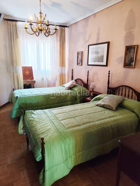 Foto 84b75ac3-e7a3-4183-b874-f502b8337460. Piso  en venta en avda. cardenal cisneros, 3 dormitorios. en Palencia