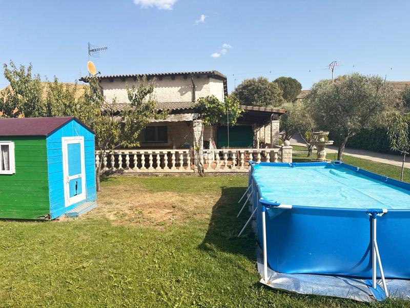 Foto 42acbe0f-3b34-4549-8652-5897221d845a. Chalet avec chauffage dans Monzón de Campos