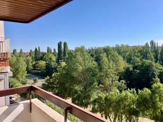 Pis a Centro. Piso en venta en avda. castilla, 4 dormitorios.