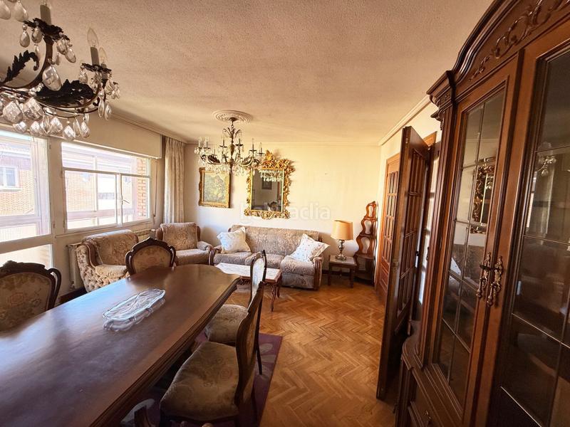 Foto 9e120894-eca2-4f36-bbef-73943b72ad4e. Pis amb calefacció a Campo de la Juventud Palencia