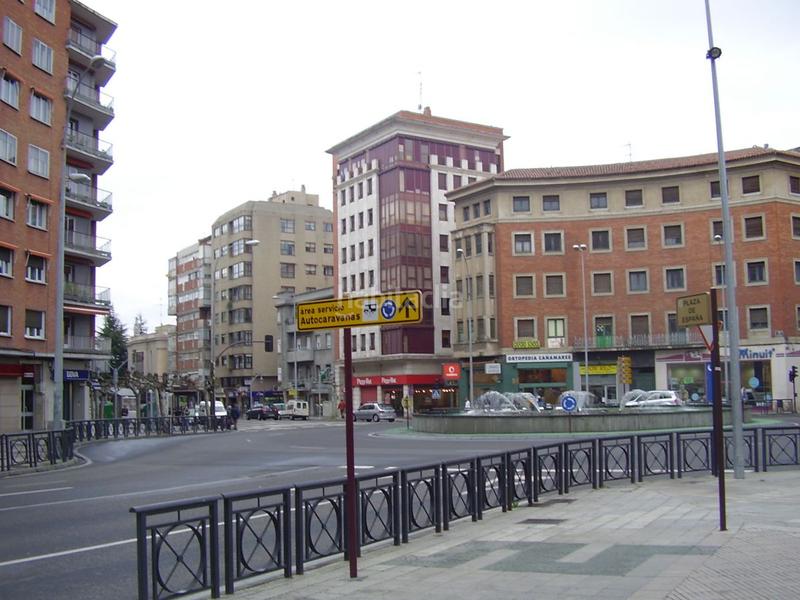 Foto 0a1ebdf3-8686-4e56-9516-ebef003a17d0. Pis amb calefacció aparcament a Campo de la Juventud Palencia