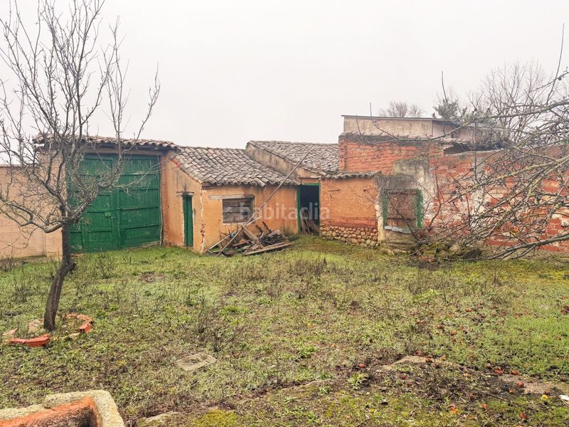 Foto 345f2bb1-9665-44b2-9945-8722dfdc6884. Casa amb aparcament a Padilla de Abajo