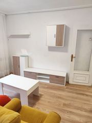 Rent Flat in Santiago - San Telmo. Piso en alquiler en barrio de santiago, 3 dormitorios.