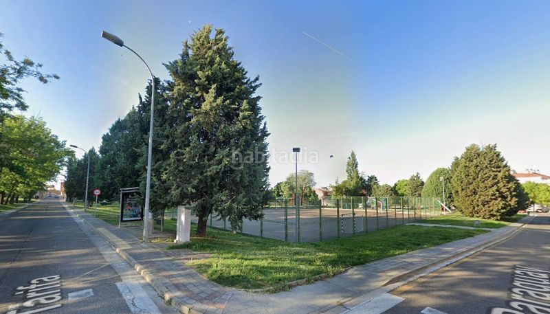 Foto a0e9cded-739e-4e1a-856f-ddb2bd30e8fa. Pis amb calefacció aparcament a El Cristo Palencia