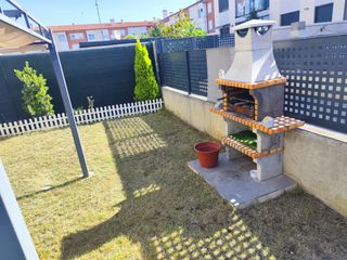 Appartement à Villalobón. Piso en venta en villalobon, 2 dormitorios.