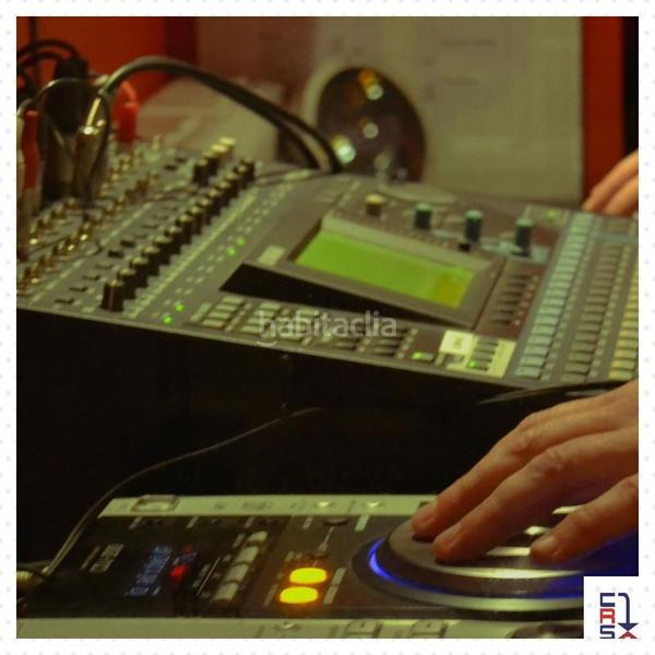 Foto e2e86d8d-d76e-474f-9c73-e1f057d875c1. Business premise with heating in Centro Valladolid