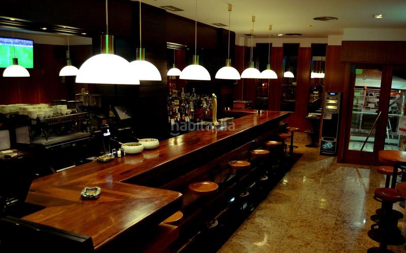 Foto 49fb9560-79a9-4a3c-9a8b-7369b9ad94cd. Local comercial en Centro Valladolid