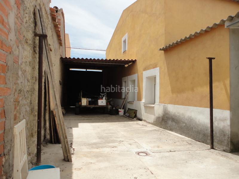 Foto 8eb0bbe5-0db2-4be6-97e0-cf89f98fed8e. Casa amb aparcament a Íscar