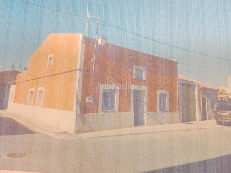 Foto 2d5edbf2-5fc5-4aed-bd1e-794038d57601. Casa amb aparcament a Olmedo