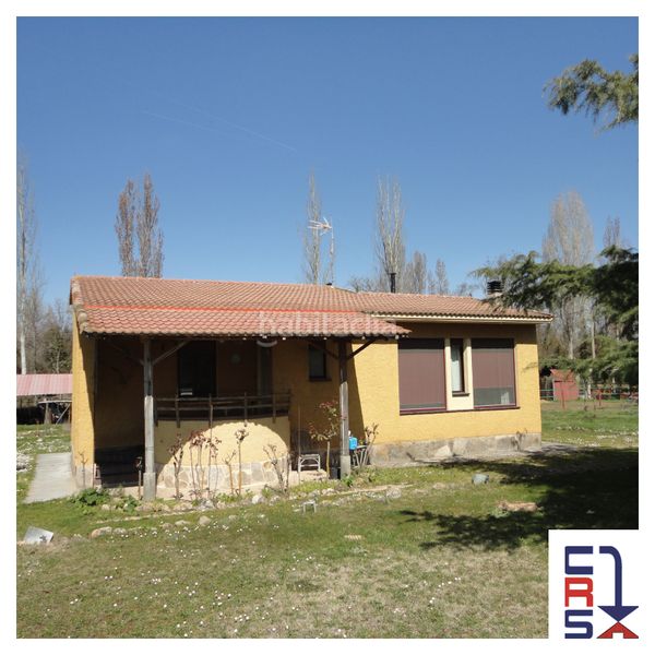 Foto bdbeba8e-6bc4-451b-8bbb-8d27ccac39e2. Xalet a calle constitución 20 a Aldeamayor de San Martín