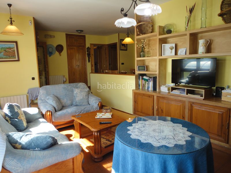 Foto 807c2a8f-2ca9-4ce8-a89e-a04e489251f6. Chalet en Polígono San Cristóbal Valladolid