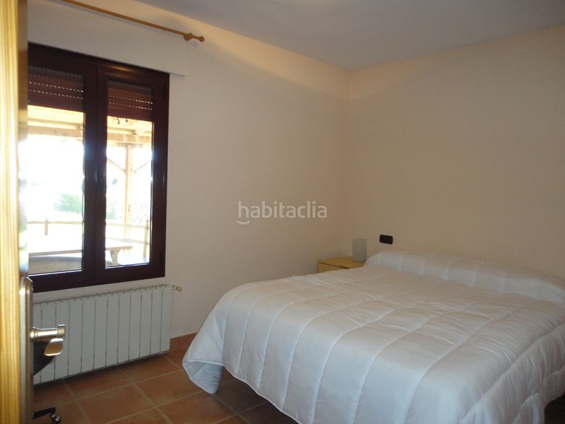 Foto 8163a35b-3b9e-4631-b520-8b6194f04f8e. Chalet en Polígono San Cristóbal Valladolid