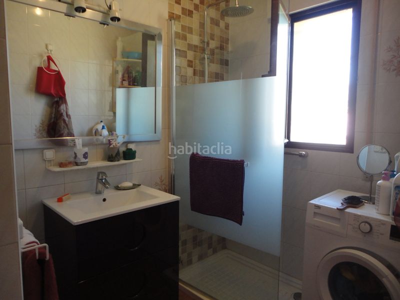 Foto cc538bf0-e543-4f24-a1f8-750ce087e96a. Chalet en Polígono San Cristóbal Valladolid