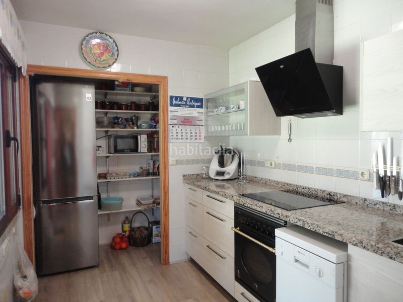 Foto e58eaa59-8cd6-43ea-8dc1-f1d65b674800. Chalet en Polígono San Cristóbal Valladolid