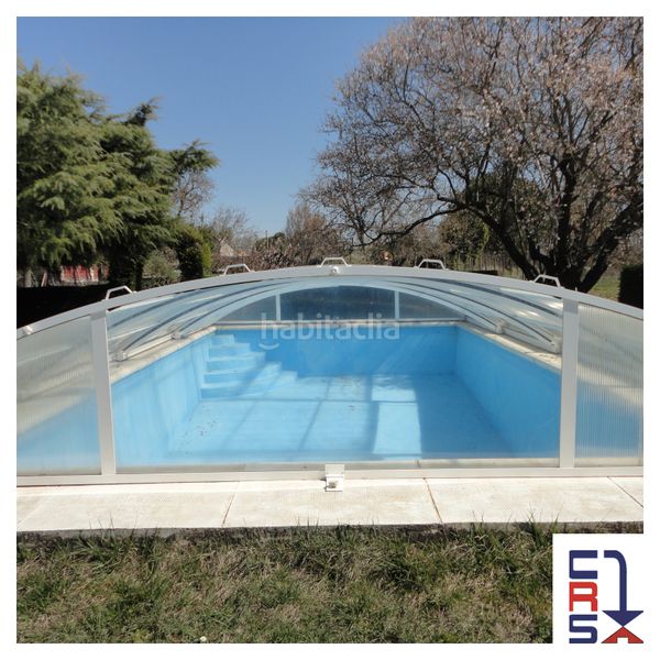 Foto a72169b4-bf81-40f8-afc3-18d8ea38b054. Xalet amb xemeneia calefacció aparcament piscina a Laguna de Duero