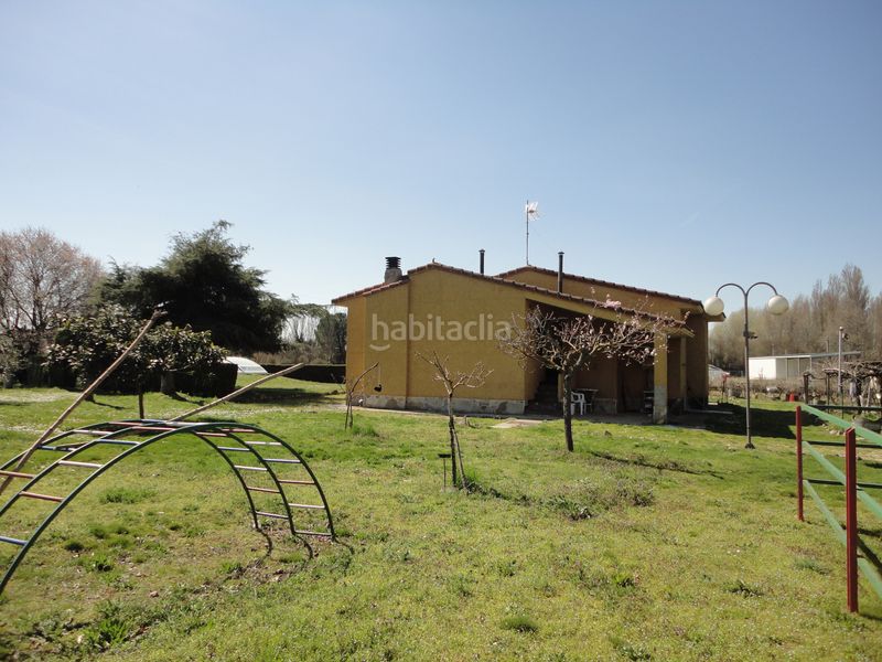 Foto bbb11831-d6e7-48a6-a168-f1ce78dd63bf. Xalet amb xemeneia calefacció aparcament piscina a Laguna de Duero