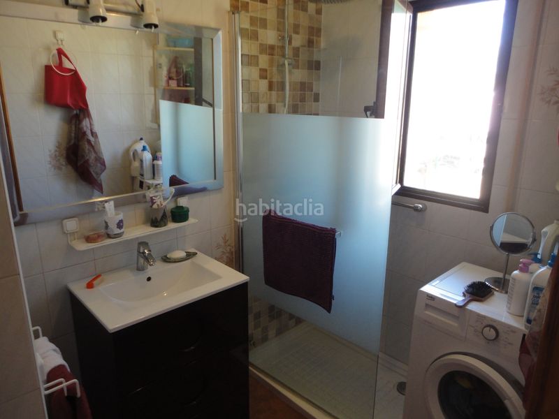 Foto d9a464a7-1fdb-47f1-b148-5ee2db9331a0. Xalet amb xemeneia calefacció aparcament piscina a Laguna de Duero